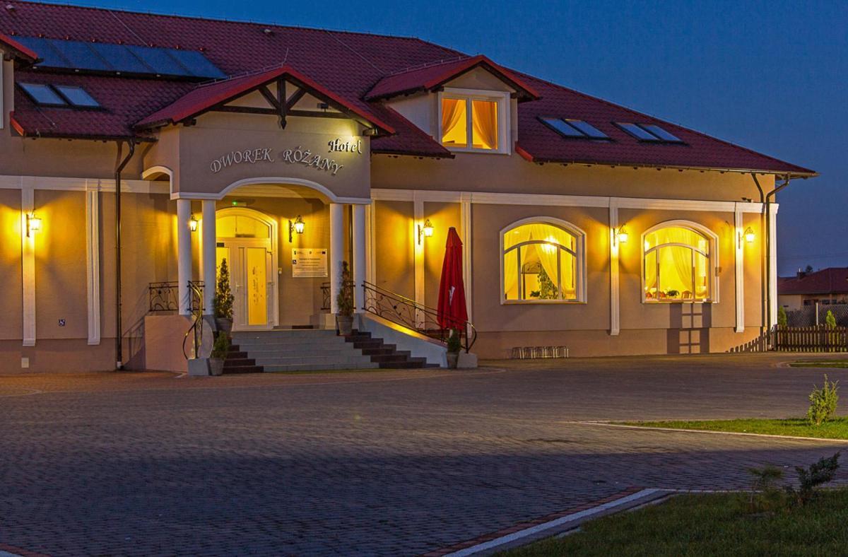Dworek Różany Hotel&Restauracja Namysłów Exterior foto